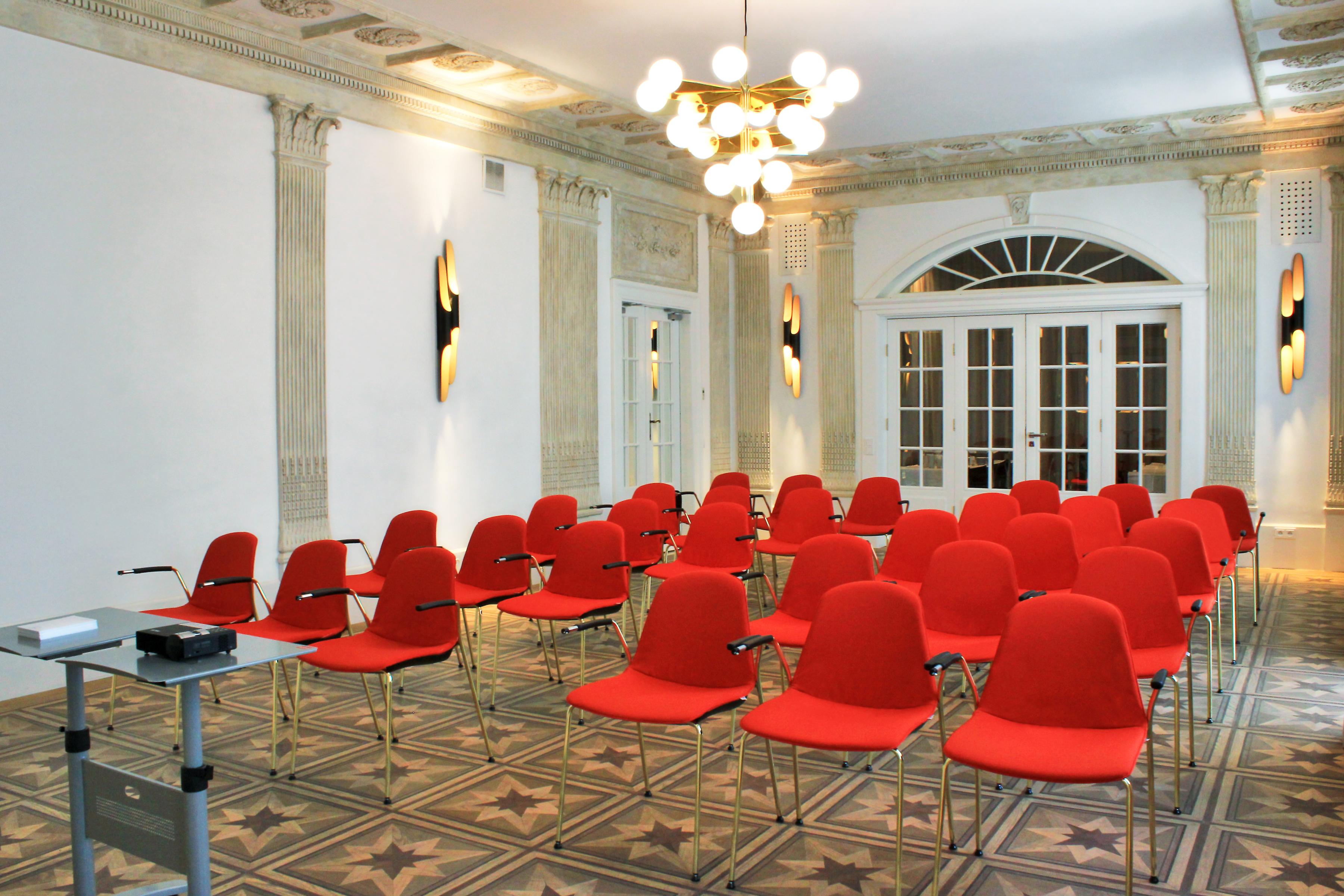 H15 Boutique Hotel, Warsaw, A Member Of Design Hotels 외부 사진 The interior of the library