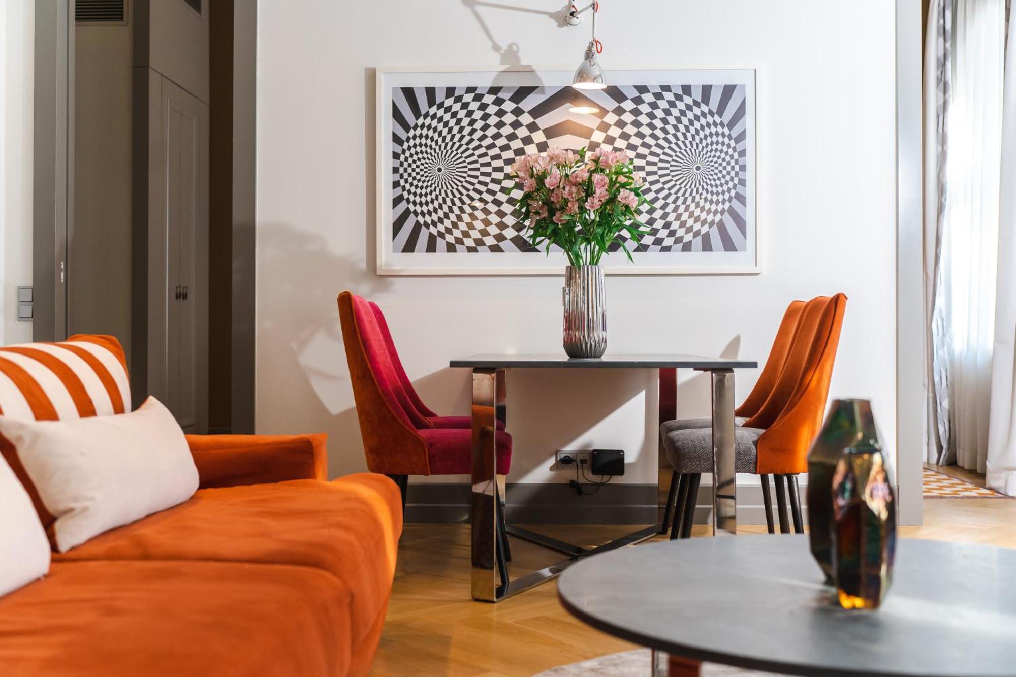 H15 Boutique Hotel, Warsaw, A Member Of Design Hotels 외부 사진 A living room in a serviced apartment in Paris