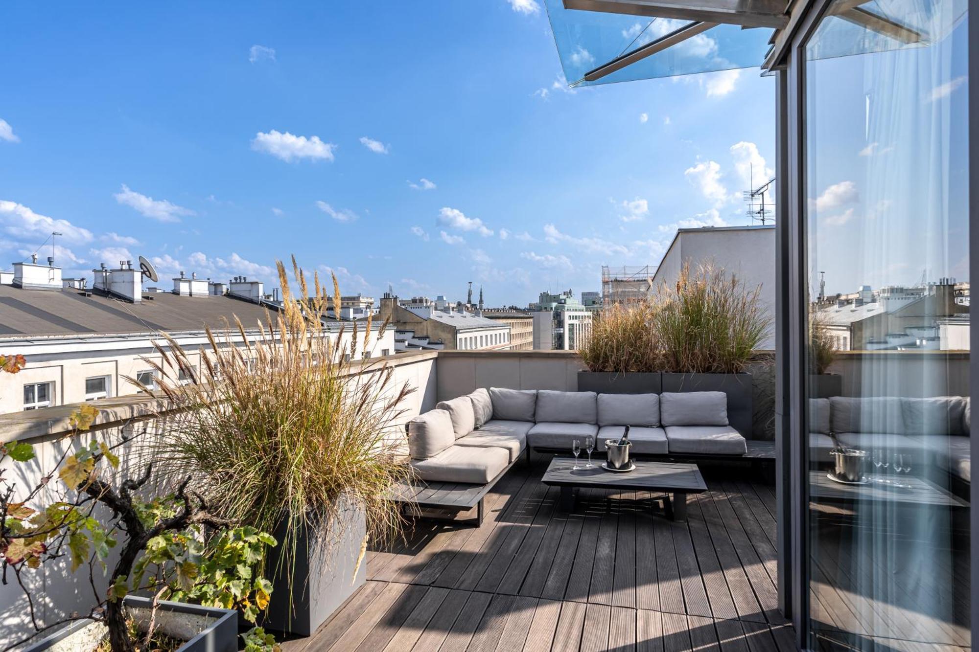H15 Boutique Hotel, Warsaw, A Member Of Design Hotels 외부 사진 Roof terrace