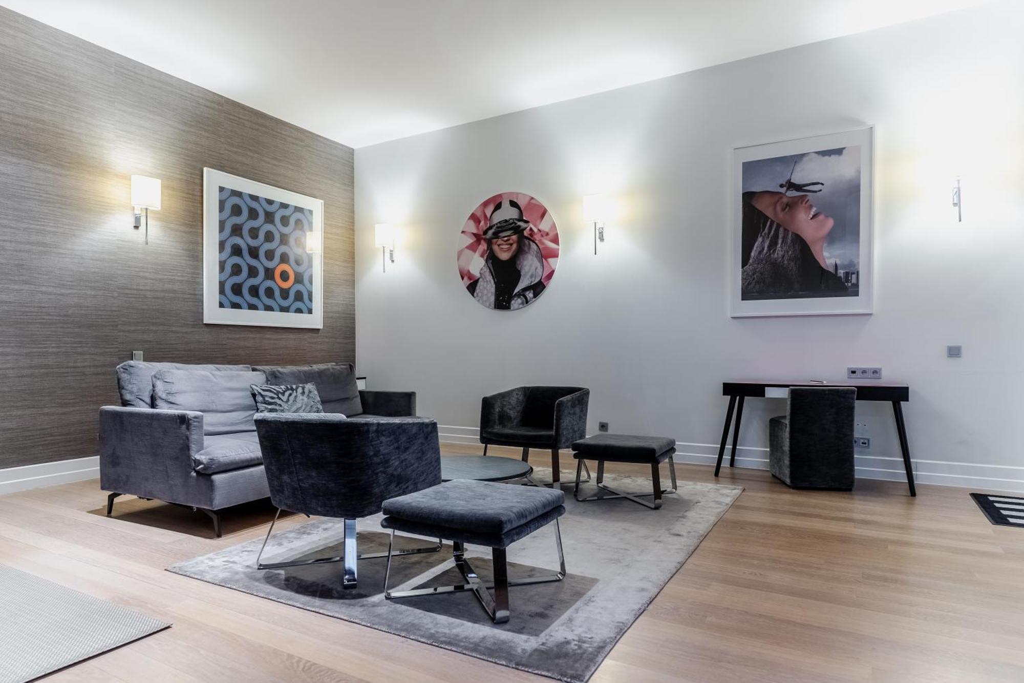 H15 Boutique Hotel, Warsaw, A Member Of Design Hotels 외부 사진 The interior of the 1960s building