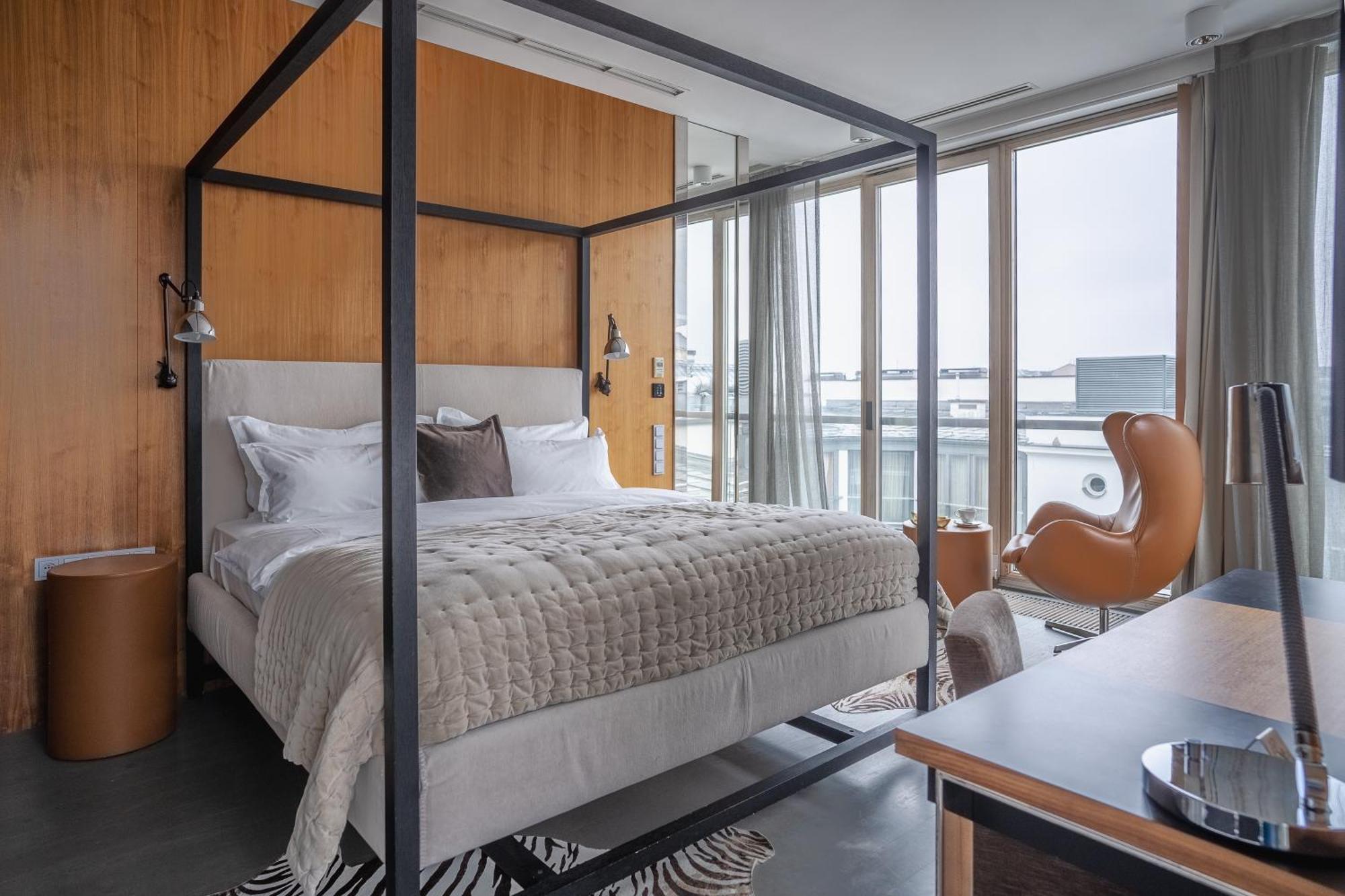 H15 Boutique Hotel, Warsaw, A Member Of Design Hotels 외부 사진 A bedroom at the hotel