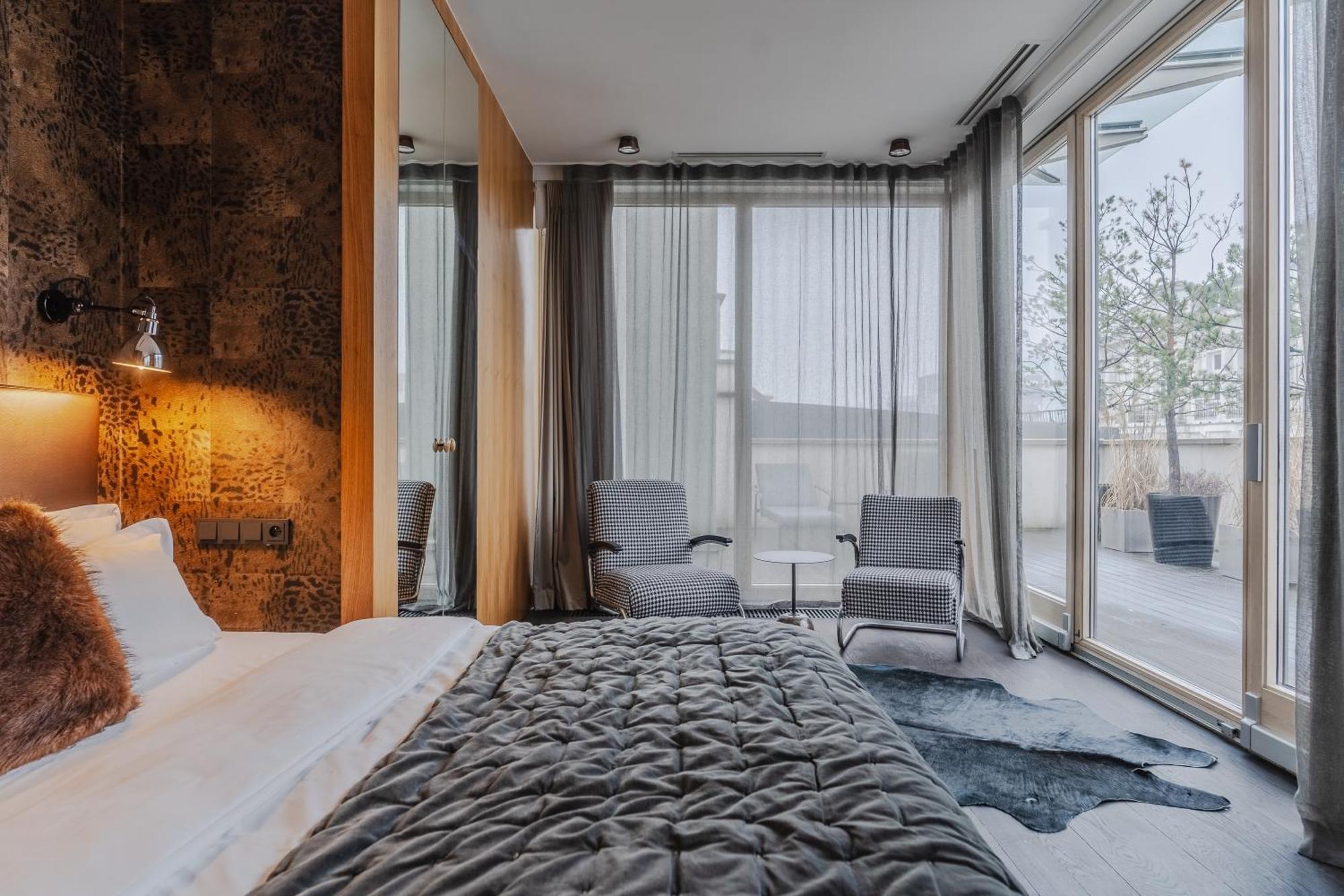 H15 Boutique Hotel, Warsaw, A Member Of Design Hotels 객실 사진 Suite