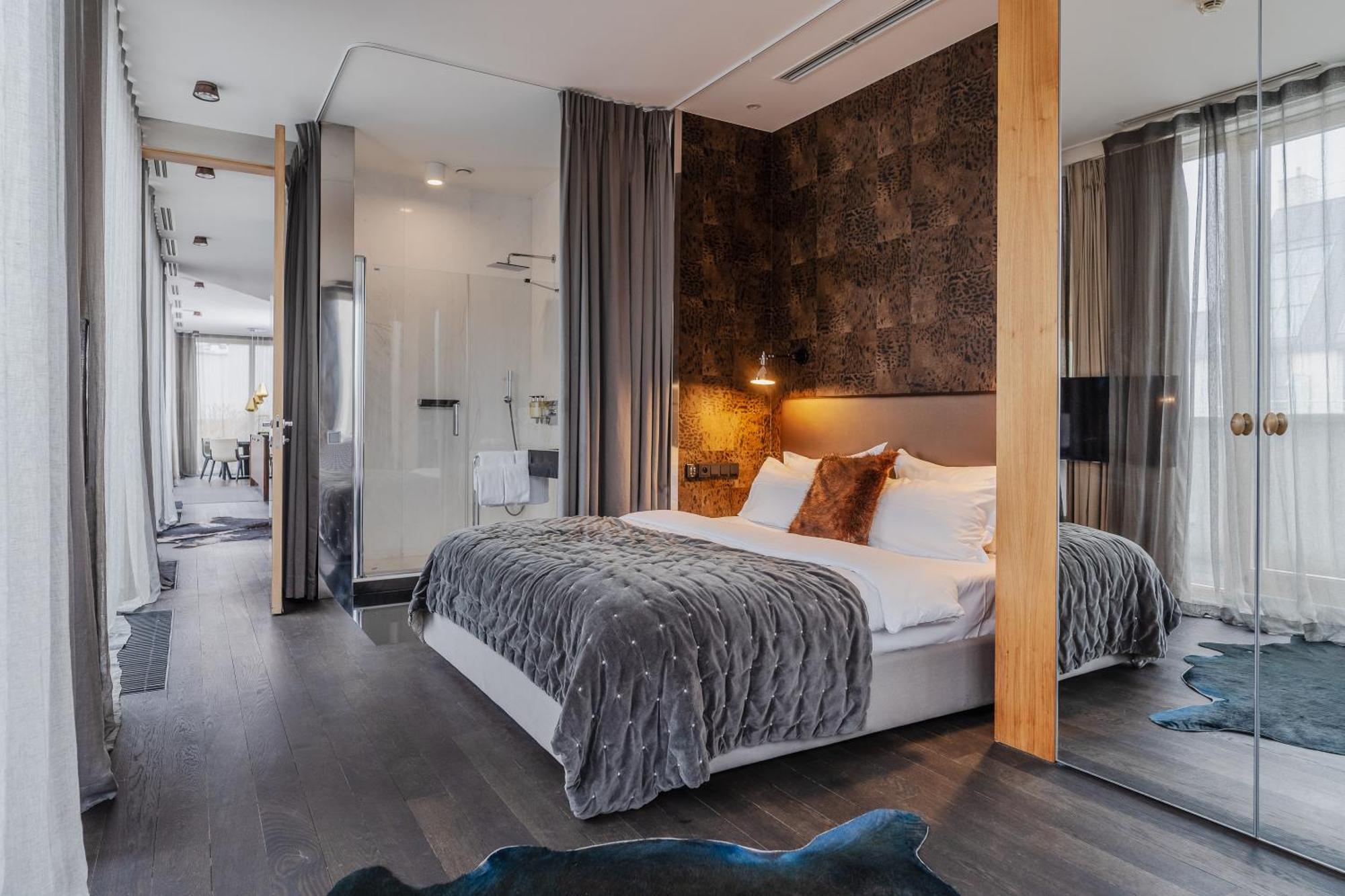 H15 Boutique Hotel, Warsaw, A Member Of Design Hotels 외부 사진 A bedroom at the hotel