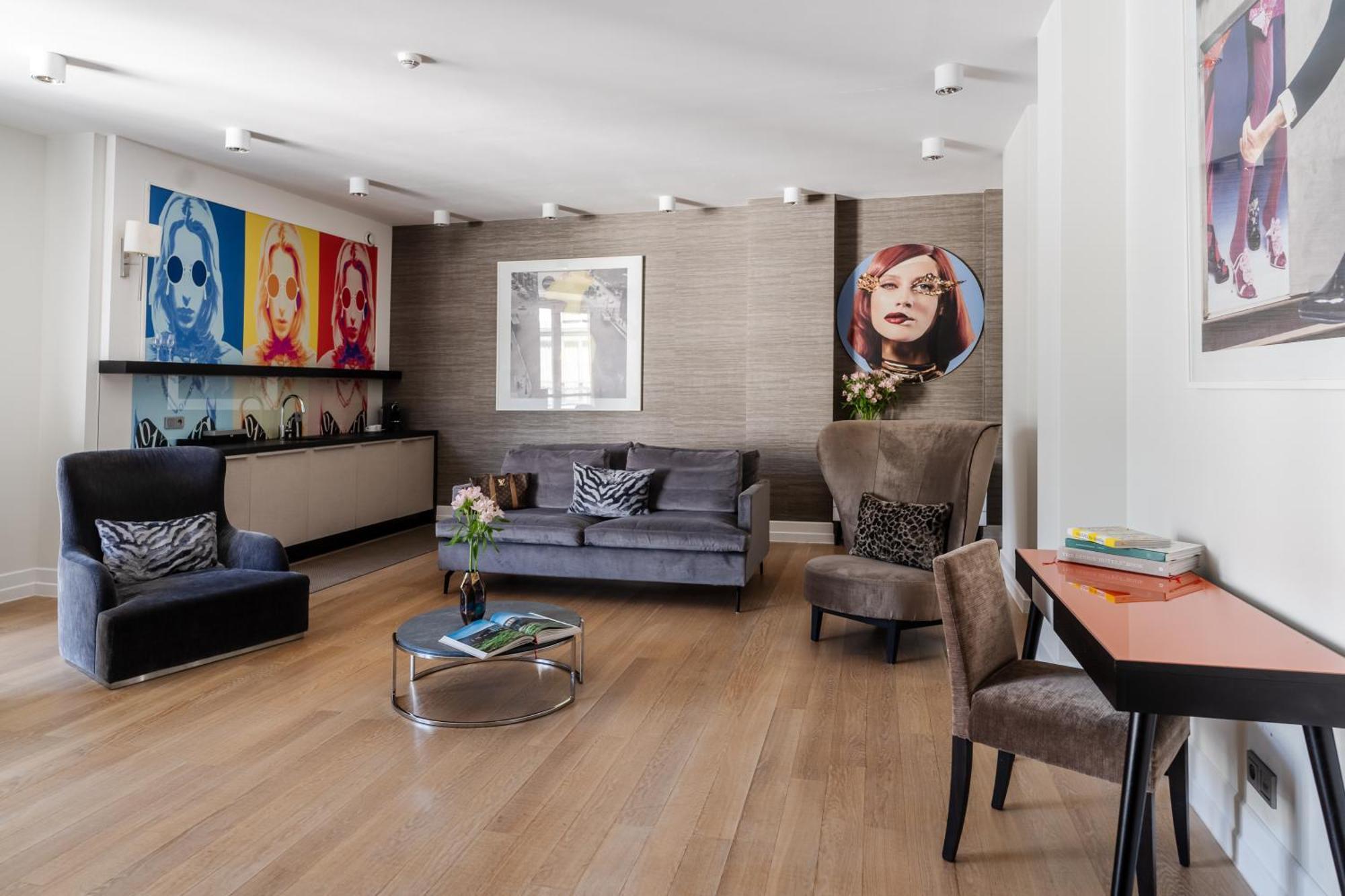 H15 Boutique Hotel, Warsaw, A Member Of Design Hotels 외부 사진 Interior of a serviced apartment in London