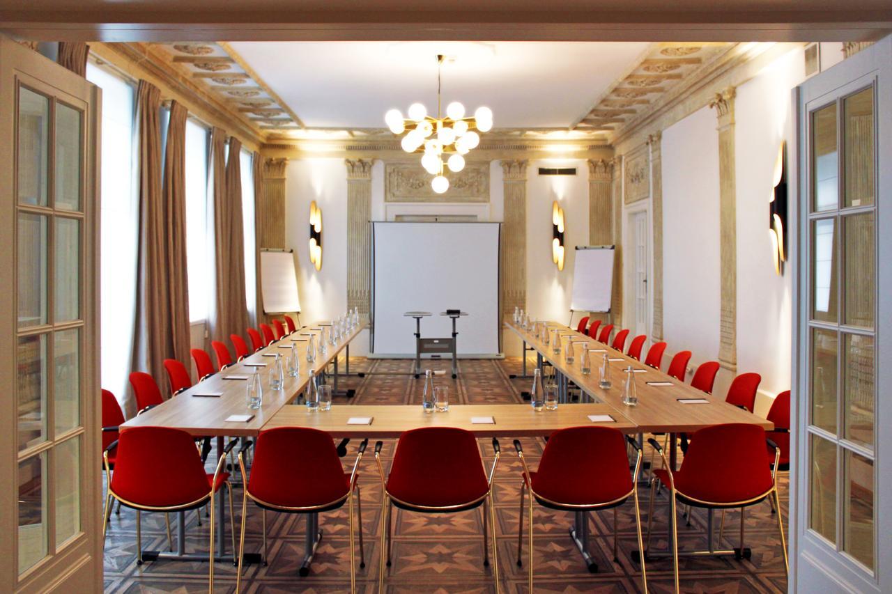 H15 Boutique Hotel, Warsaw, A Member Of Design Hotels 외부 사진 The conference room